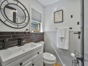 5411 Graystone Lane, Houston TX 77069