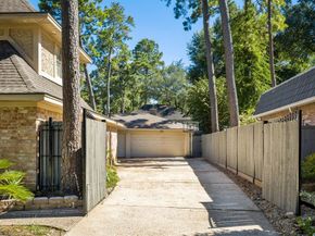 5411 Graystone Lane, Houston TX 77069