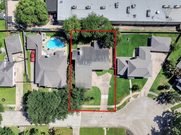 7731 Club Lake Drive, Houston TX 77095