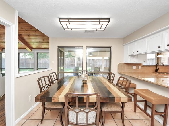 7731 Club Lake Drive, Houston TX 77095
