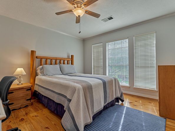 24622 W Kingscrest Circle, Spring TX 77389