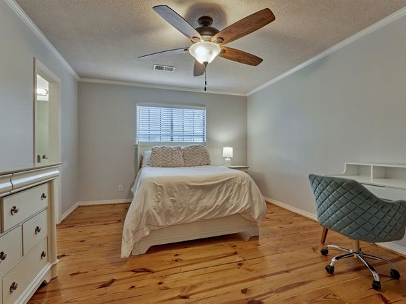 24622 W Kingscrest Circle, Spring TX 77389