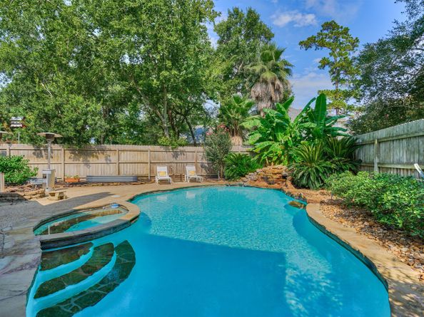24622 W Kingscrest Circle, Spring TX 77389