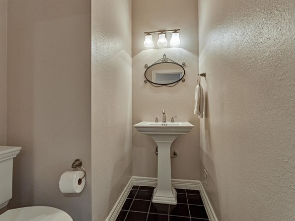 24622 W Kingscrest Circle, Spring TX 77389