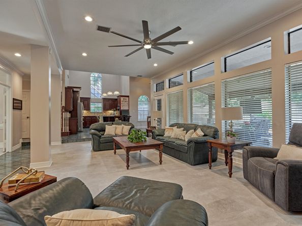 24622 W Kingscrest Circle, Spring TX 77389