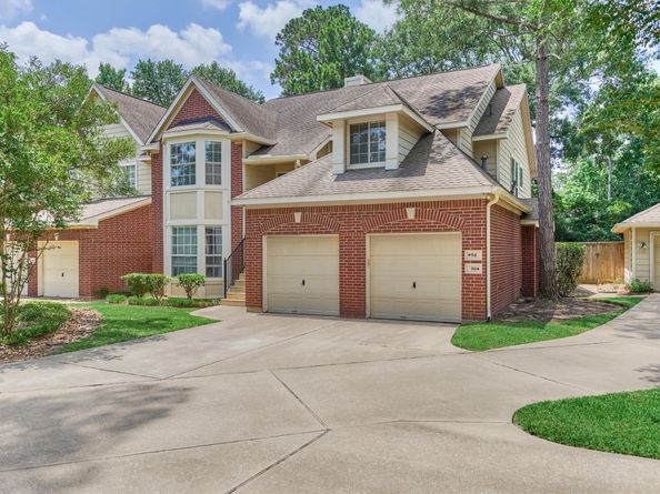 94 S Magnolia Pond Place, The Woodlands TX 77381