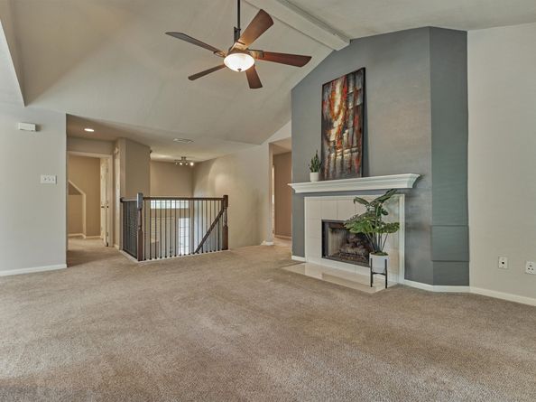94 S Magnolia Pond Place, The Woodlands TX 77381