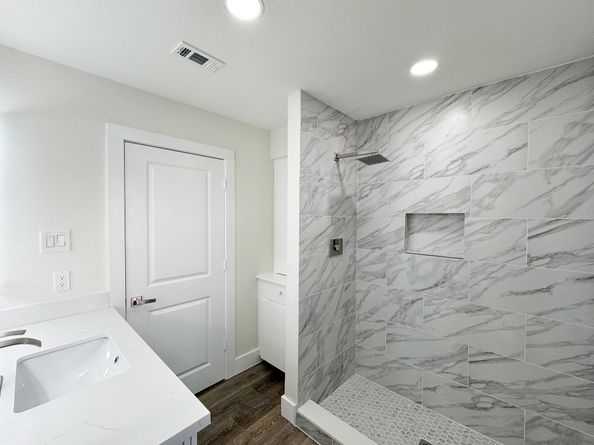 5814 W Bellfort Avenue, Houston TX 77035