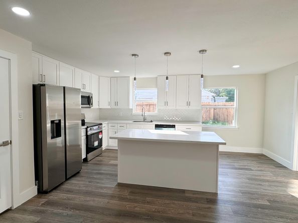 5814 W Bellfort Avenue, Houston TX 77035