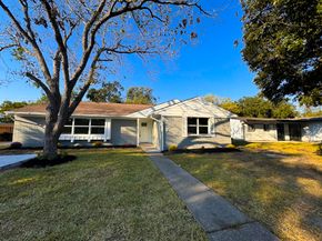 5814 W Bellfort Avenue, Houston TX 77035