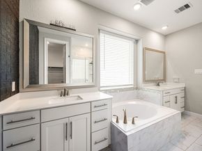 14121 N Lake Branch Lane, Houston TX 77044