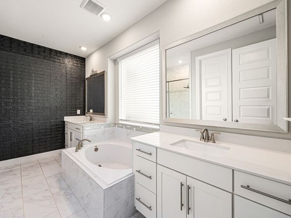 14121 N Lake Branch Lane, Houston TX 77044