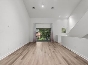 2453 Wentworth Street, Houston TX 77004