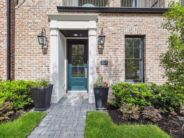 7527 Cuadro Lane, Houston TX 77055