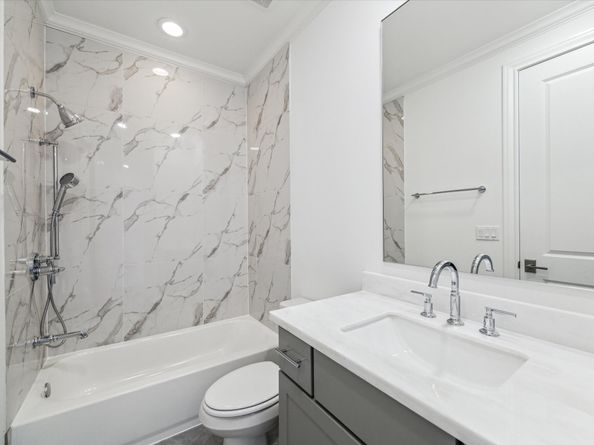 7527 Cuadro Lane, Houston TX 77055