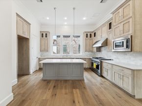 7527 Cuadro Lane, Houston TX 77055