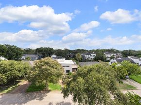 2322 Dorrington Street, Houston TX 77030