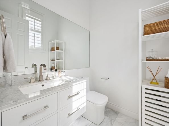 2322 Dorrington Street, Houston TX 77030