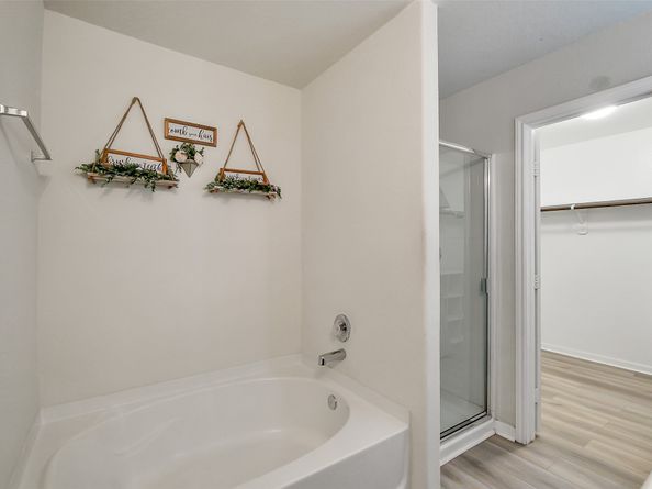 6734 Cortenridge Lane, Houston TX 77048