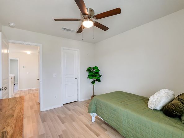 6734 Cortenridge Lane, Houston TX 77048