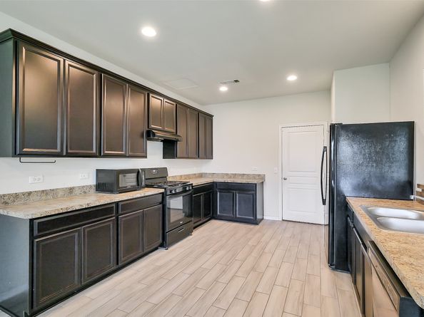 6734 Cortenridge Lane, Houston TX 77048