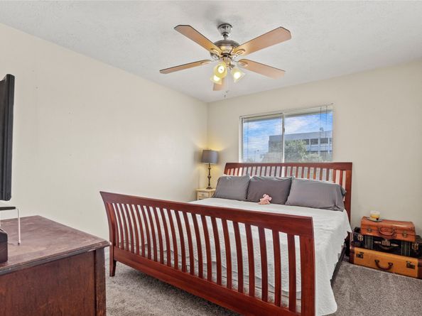 1445 El Camino Village Drive F, Houston TX 77058