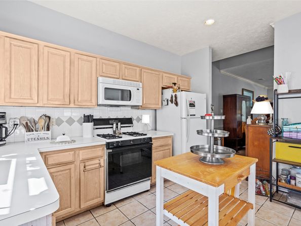 1445 El Camino Village Drive F, Houston TX 77058