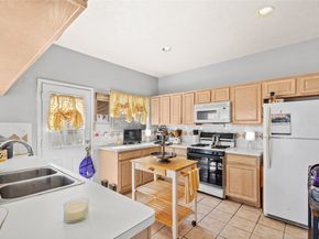 1445 El Camino Village Drive F, Houston TX 77058