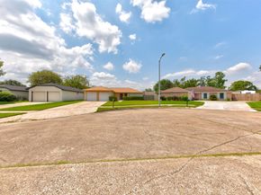 2706 Virginia Colony Drive, Webster TX 77598
