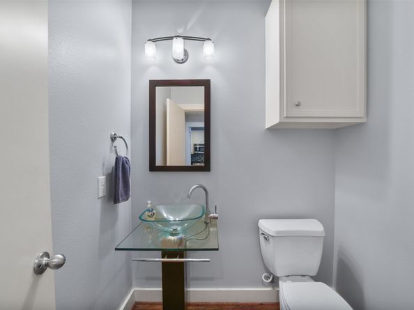 5810 Darling Street B, Houston TX 77007
