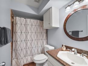 5810 Darling Street B, Houston TX 77007