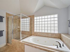 5810 Darling Street B, Houston TX 77007