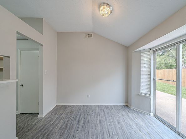 3922 Whitchurch Drive, Houston TX 77066