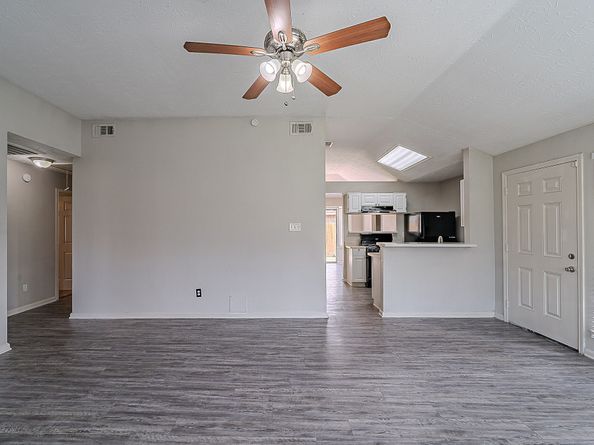 3922 Whitchurch Drive, Houston TX 77066