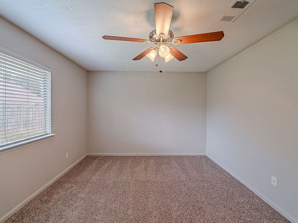 3922 Whitchurch Drive, Houston TX 77066