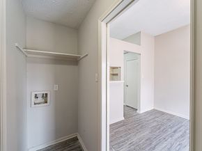 3922 Whitchurch Drive, Houston TX 77066