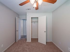 3922 Whitchurch Drive, Houston TX 77066