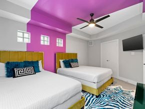 9716 Riddlewood Lane, Houston TX 77025