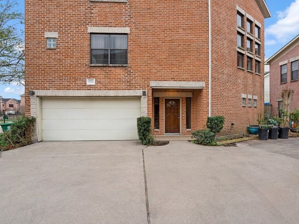 9716 Riddlewood Lane, Houston TX 77025