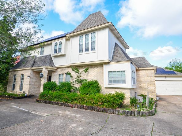 3114 E Ashfield Drive, Houston TX 77082