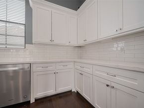 4318 E Center Street, Houston TX 77007