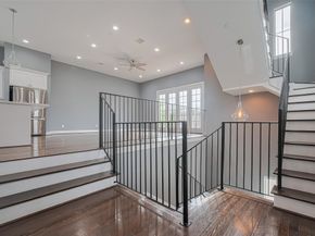 4318 E Center Street, Houston TX 77007