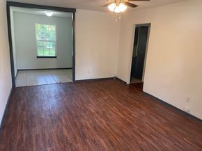 5223 Myrtlewood Street, Houston TX 77033