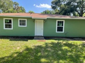 5223 Myrtlewood Street, Houston TX 77033