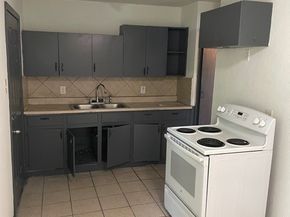 5223 Myrtlewood Street, Houston TX 77033