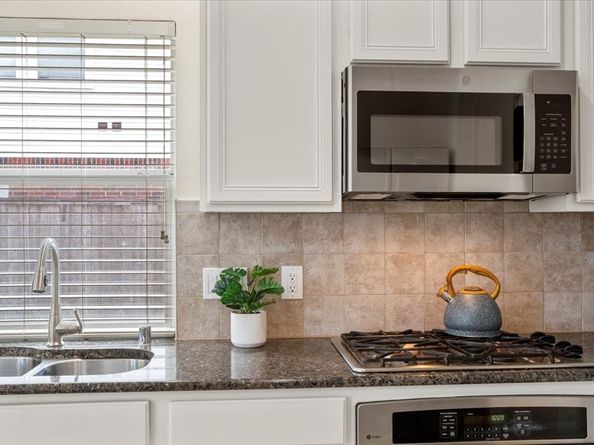 9431 Garnet Falls Lane, Humble TX 77396