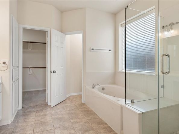 9431 Garnet Falls Lane, Humble TX 77396