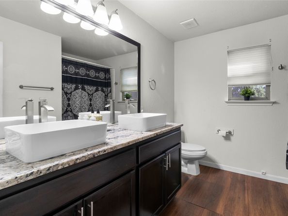 2619 Midnight Star Circle, Friendswood TX 77546