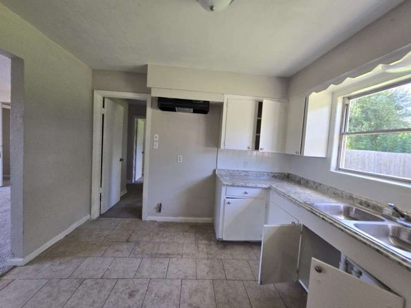 8522 Northton Street, Houston TX 77029