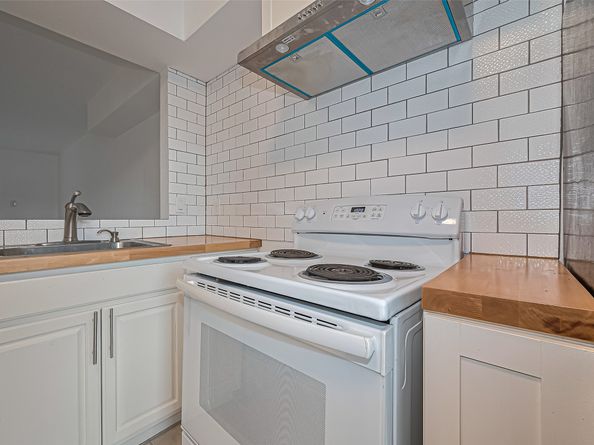 7805 Rue Saint Cyr Street 63, Houston TX 77074